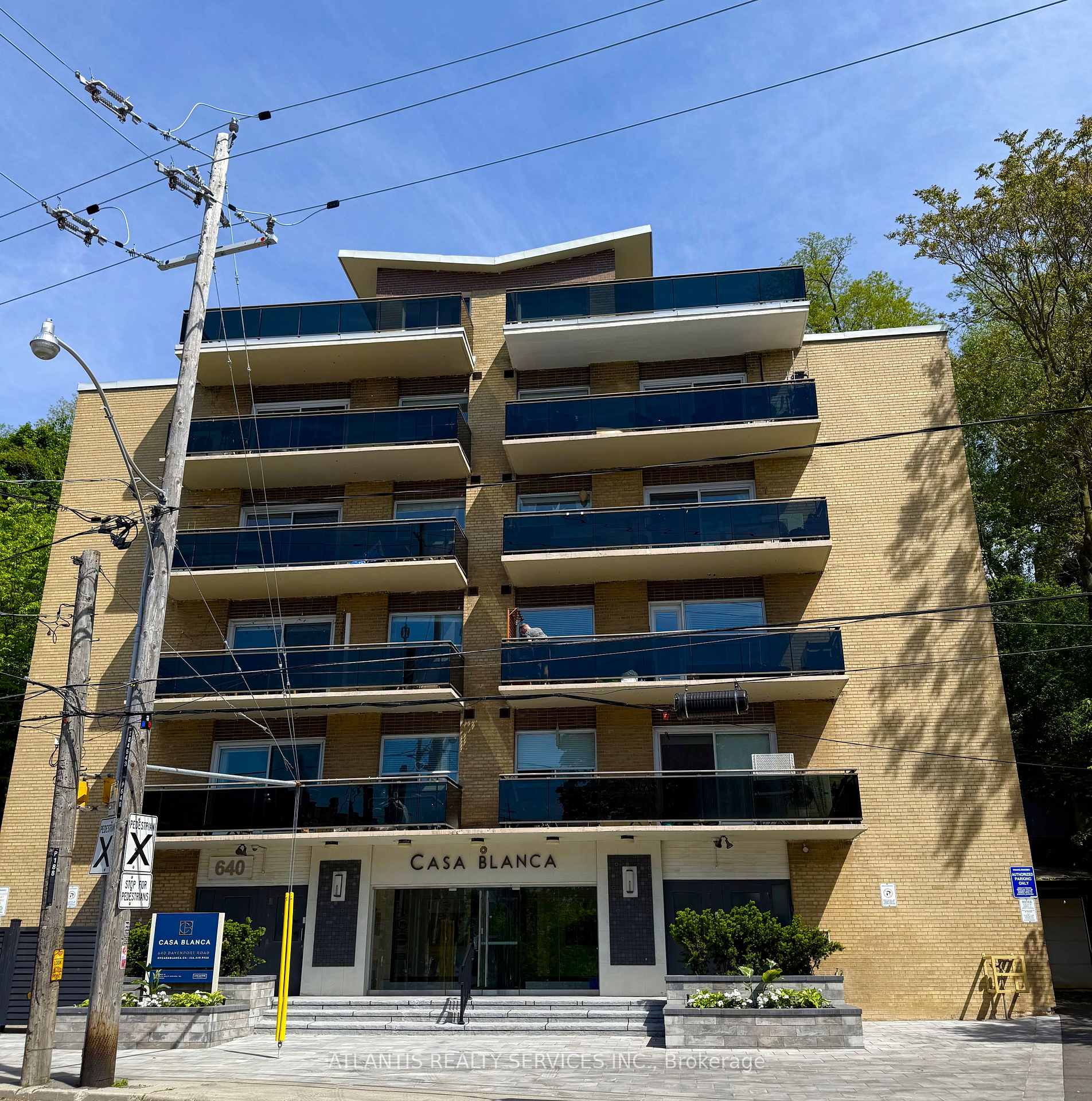 640 Davenport Road 304