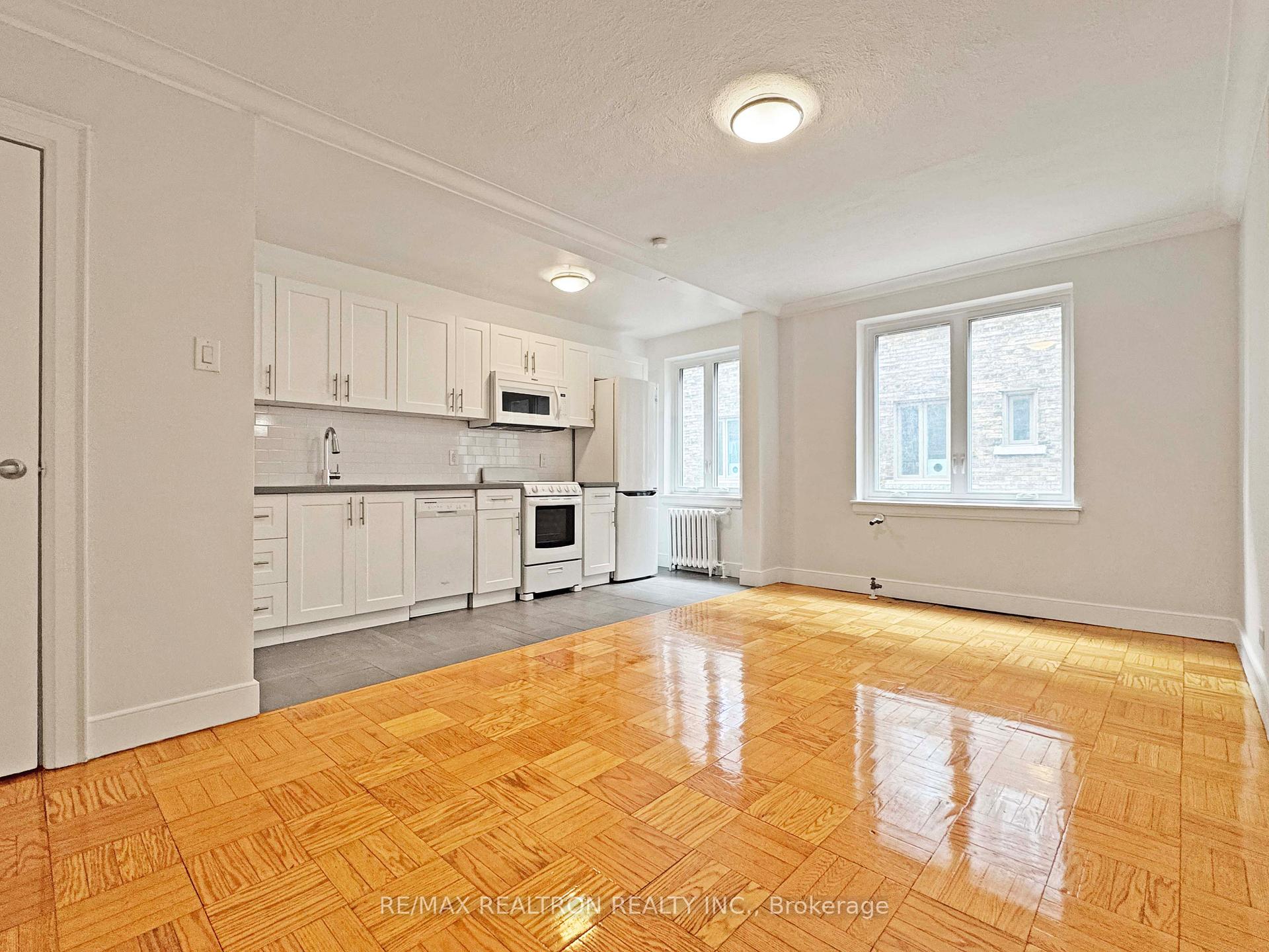 396 Avenue Road 414