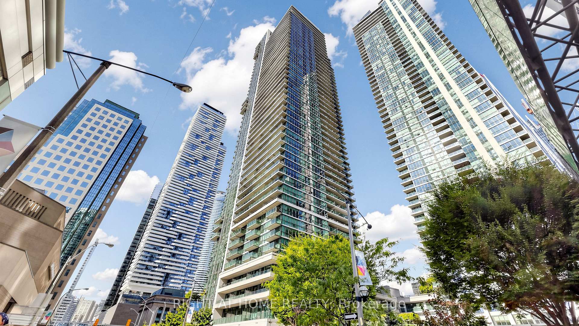 33 Bay Street 609