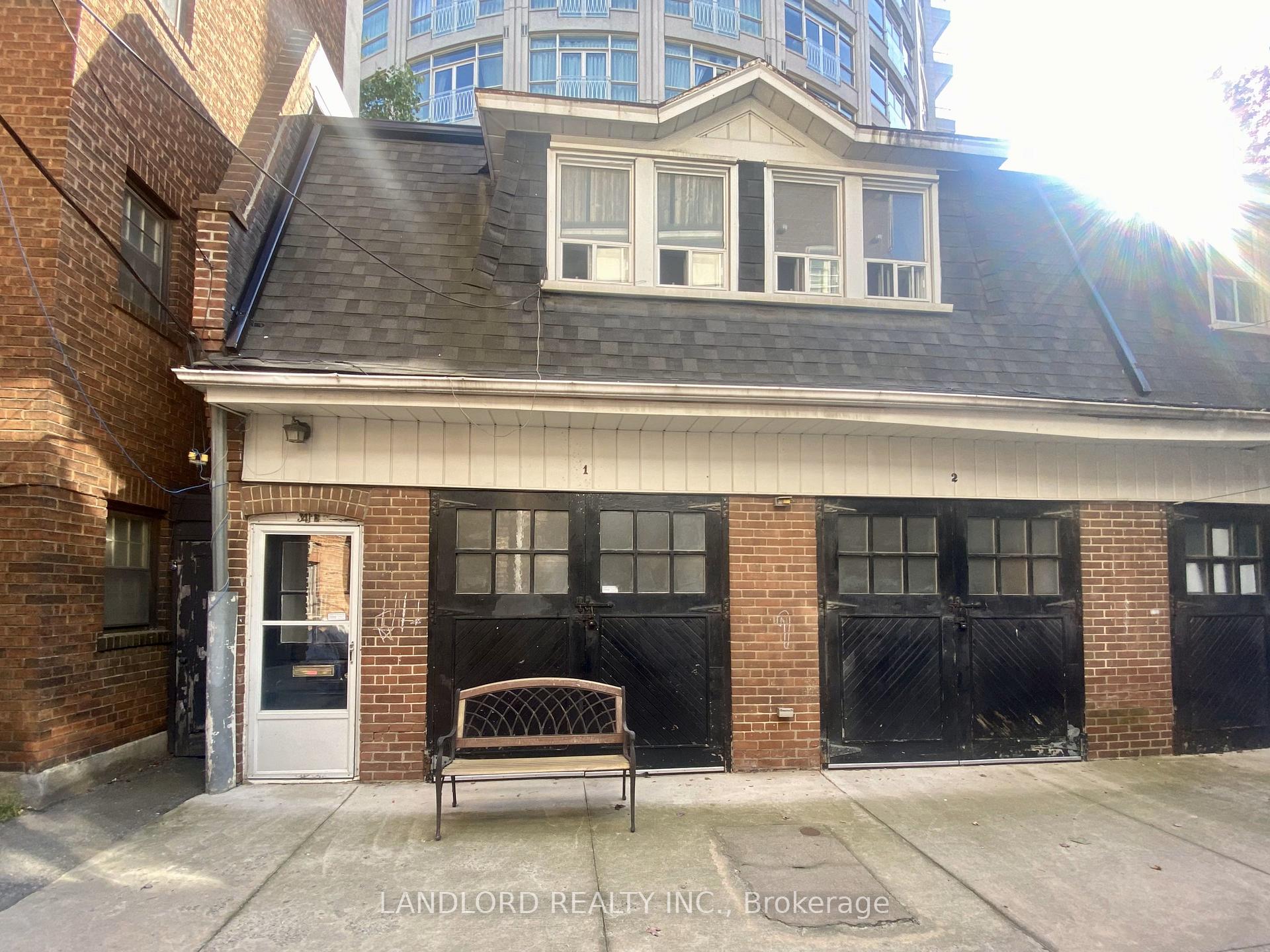 341 St Clair Avenue W E