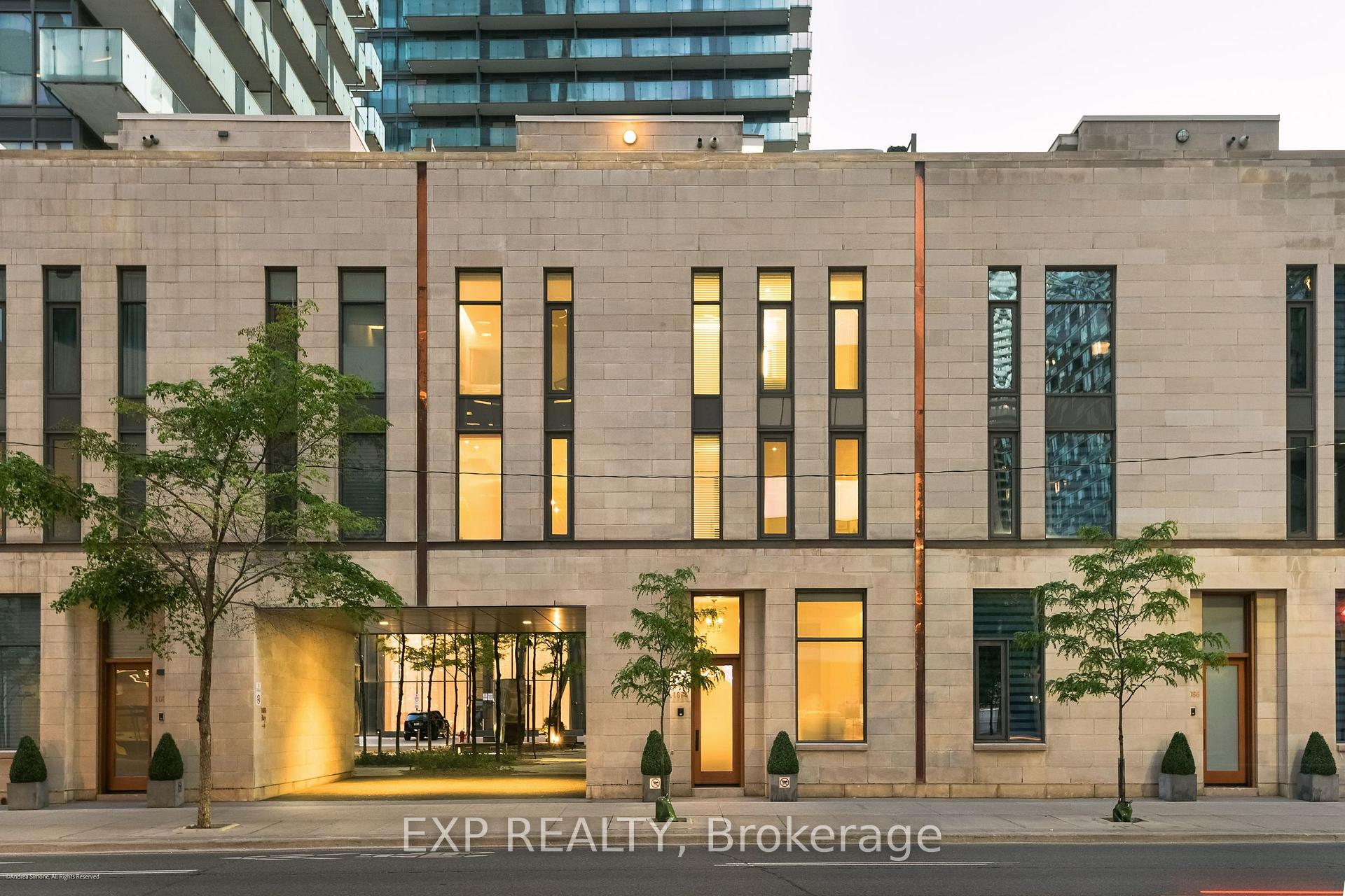 1084 Bay Street, Toronto