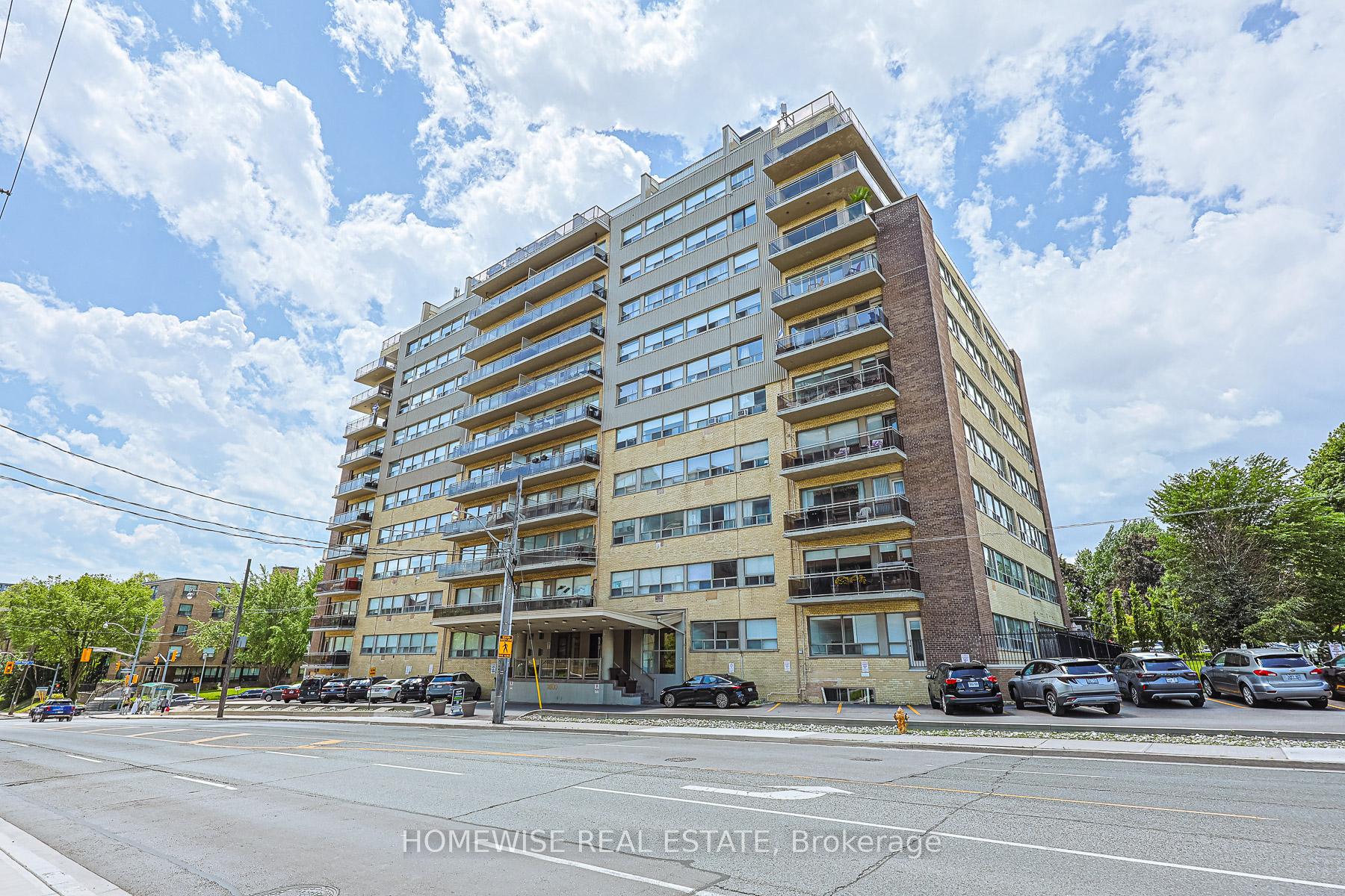 2500 Bathurst Street 401