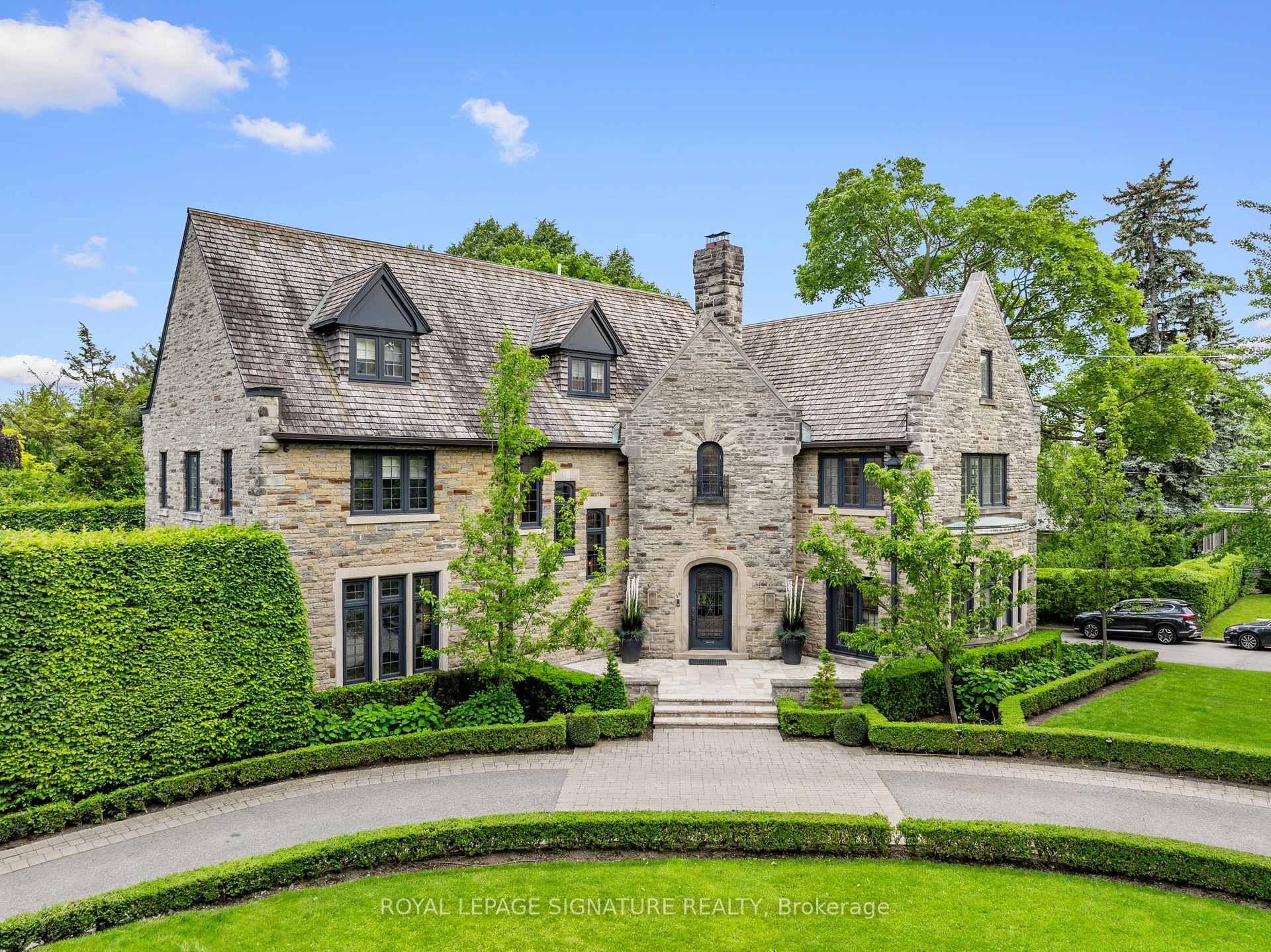 64 Old Forest Hill Road, Toronto