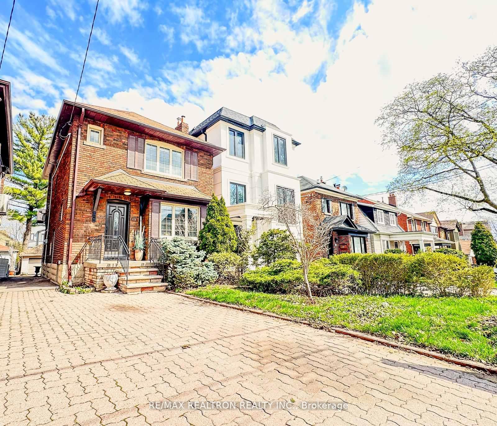 372 St Germain Avenue, Toronto