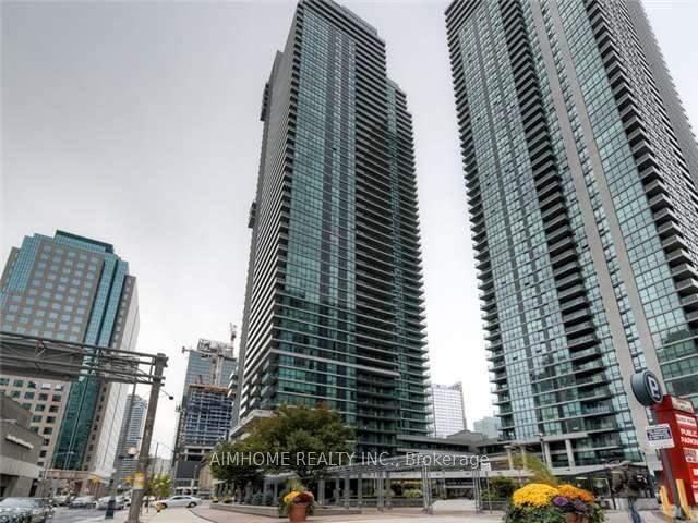 16 Harbour Street 3509, Toronto Unit: 3509