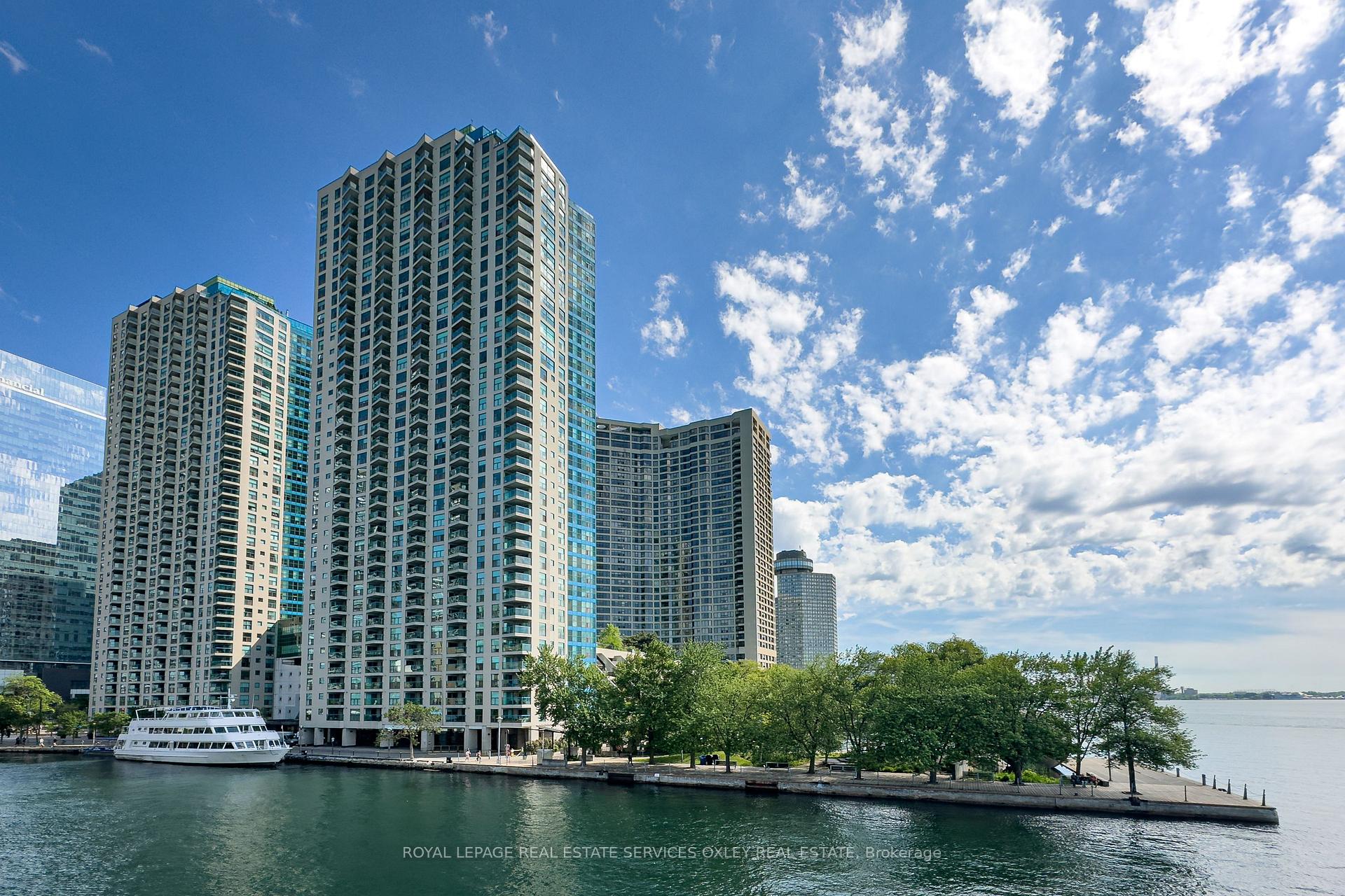 99 Harbour Square PH04, Toronto Unit: PH04