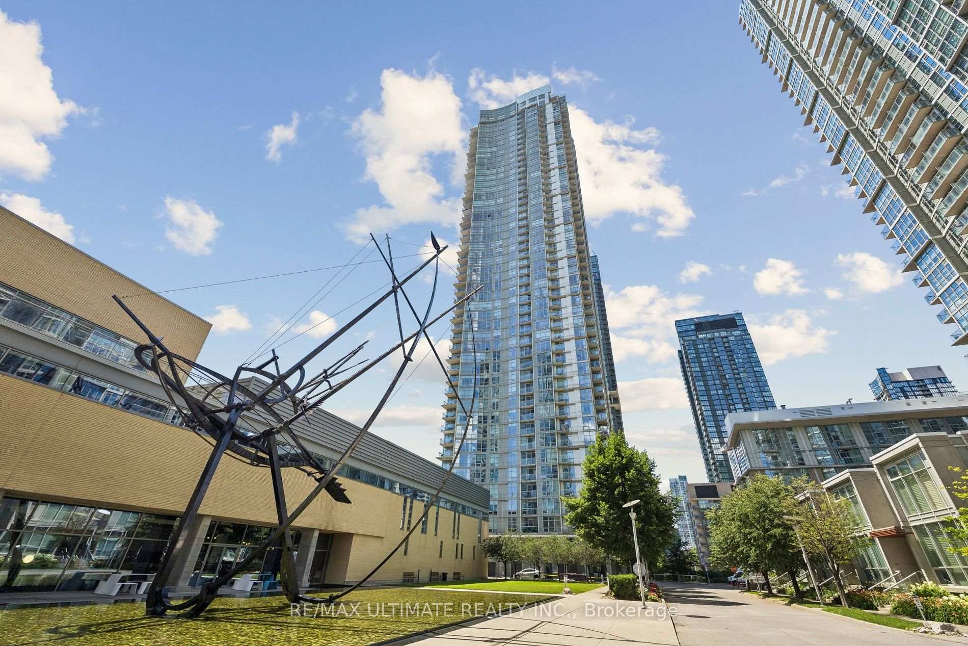 35 Mariner Terrace 1812, Toronto Unit: 1812