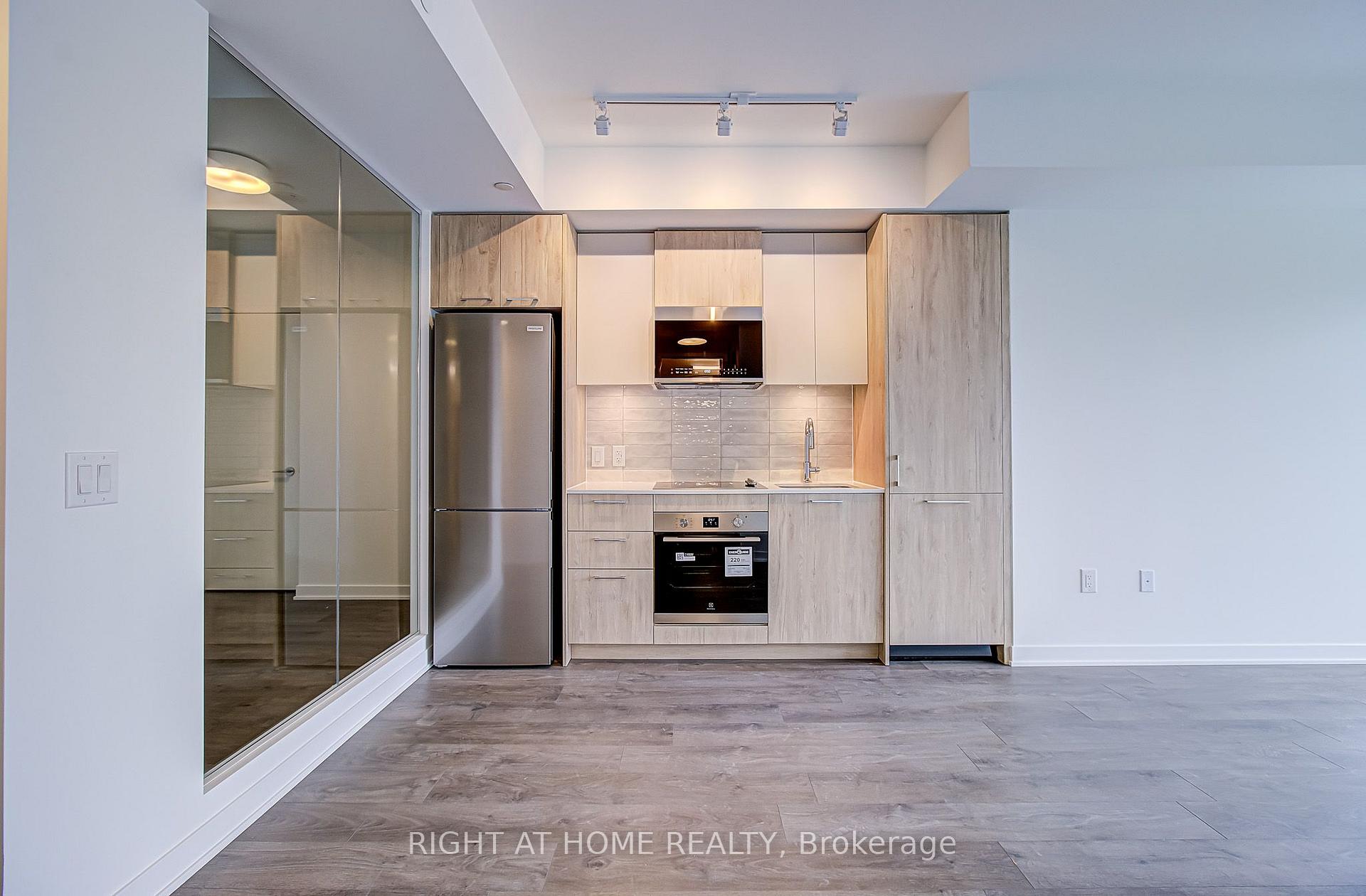 10 Oak Street 907, Toronto Unit: 907