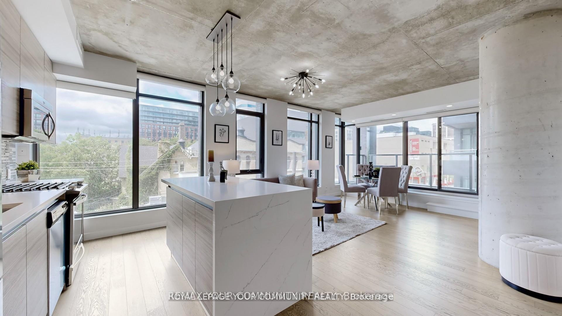 111 Bathurst Street 314, Toronto Unit: 314
