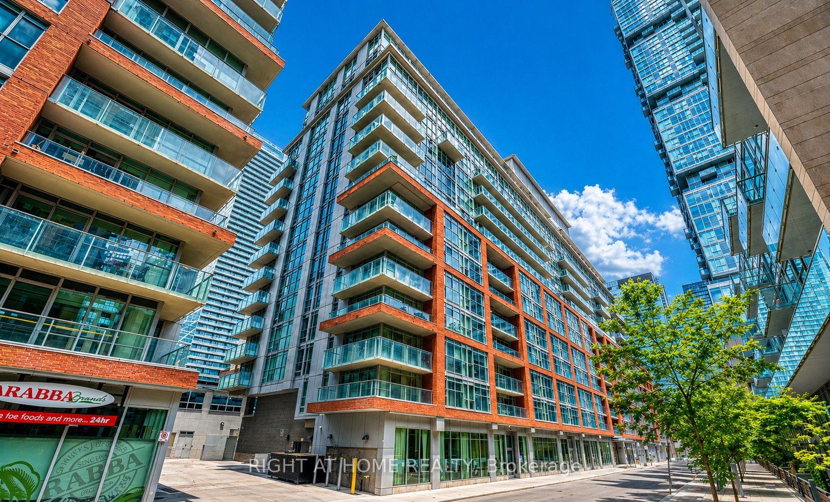 21 Nelson Street Lph01, Toronto Unit: Lph01