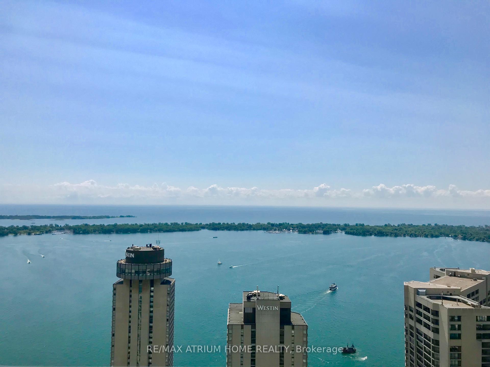 33 Bay Street 4905, Toronto Unit: 4905