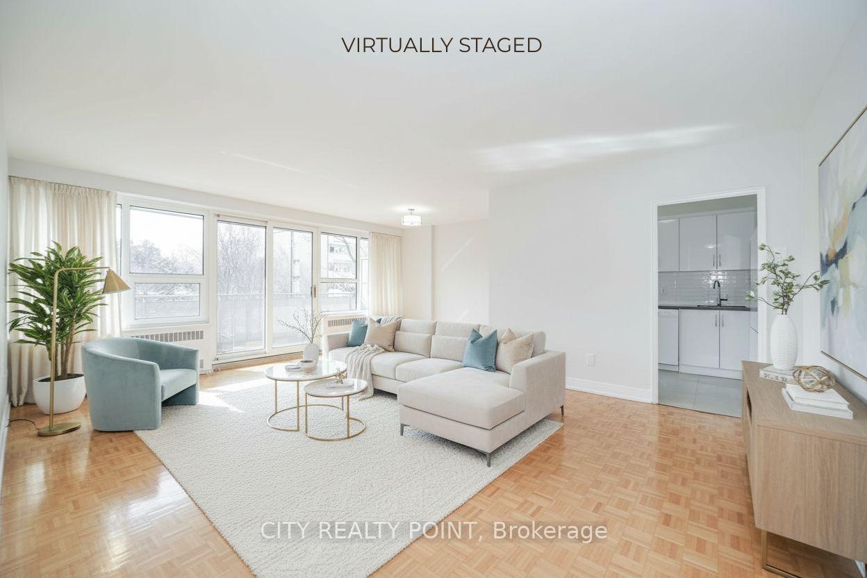 10 Shallmar Boulevard 907, Toronto Unit: 907