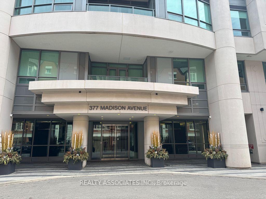 377 Madison Avenue 510, Toronto Unit: 510