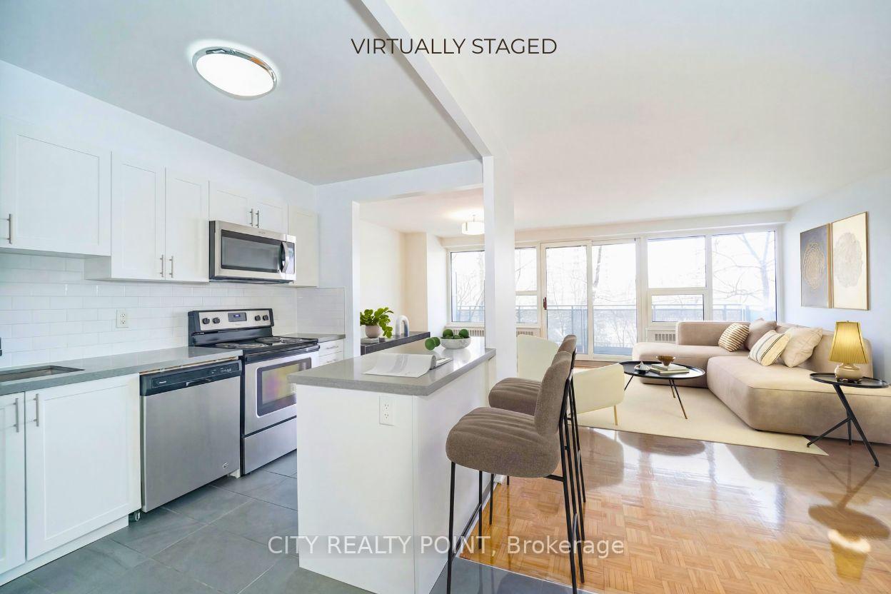 10 Shallmar Boulevard 202, Toronto Unit: 202