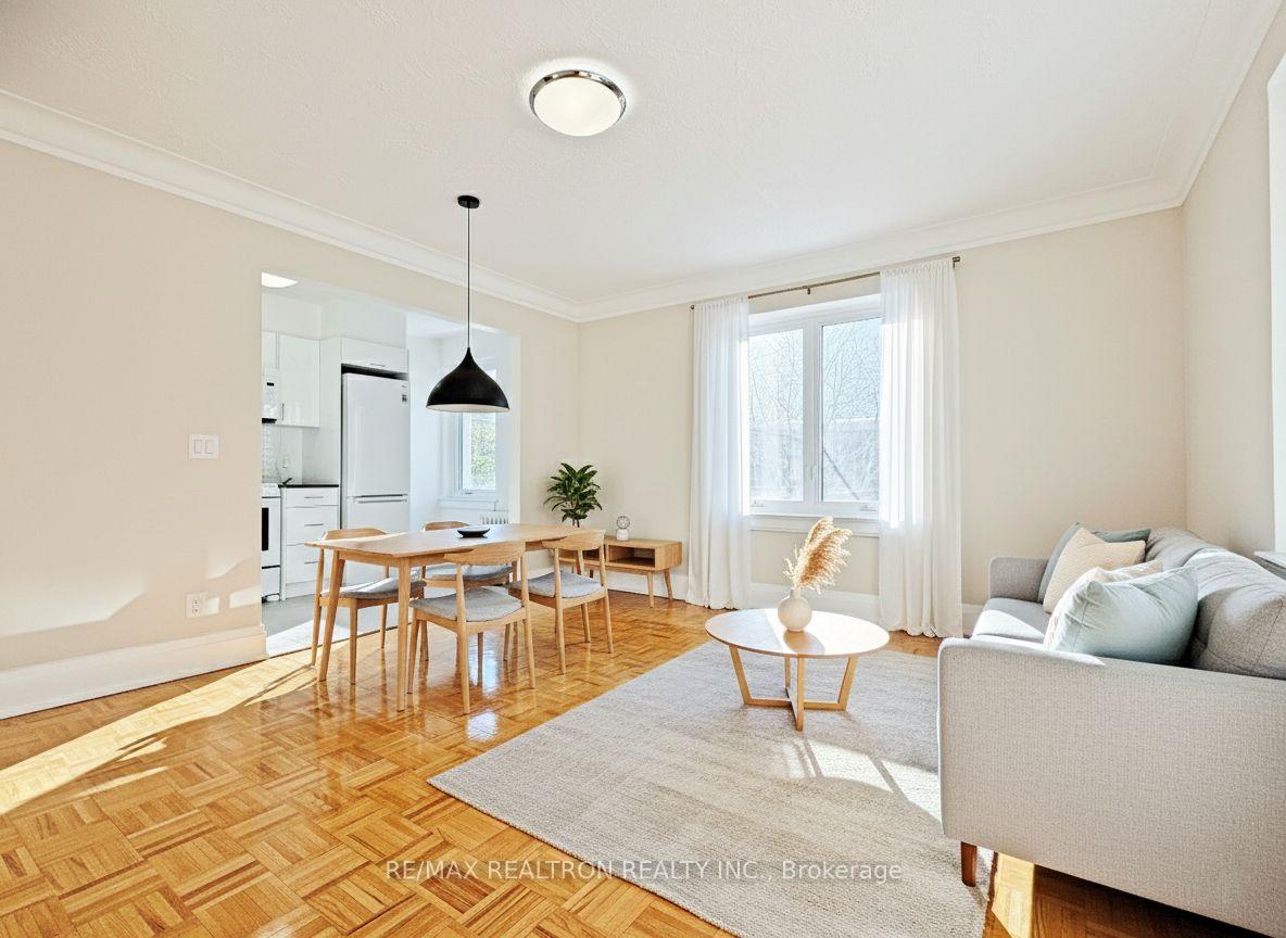 394 Avenue Road 202, Toronto Unit: 202
