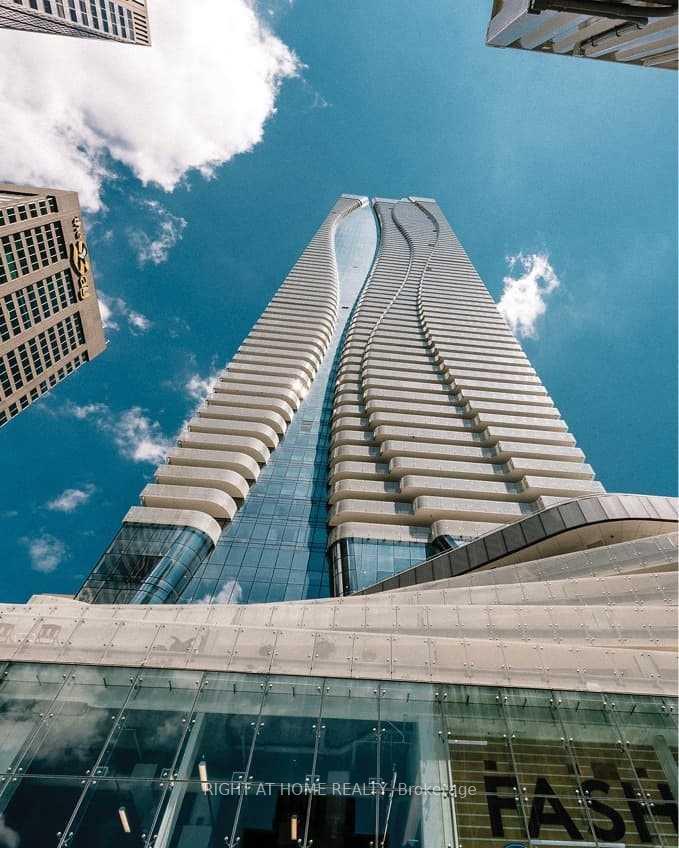 1 Bloor Street E 2703, Toronto Unit: 2703