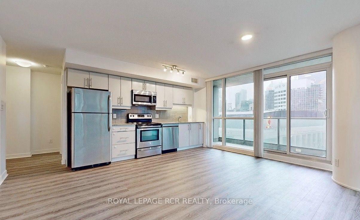 33 Bay Street 904, Toronto Unit: 904