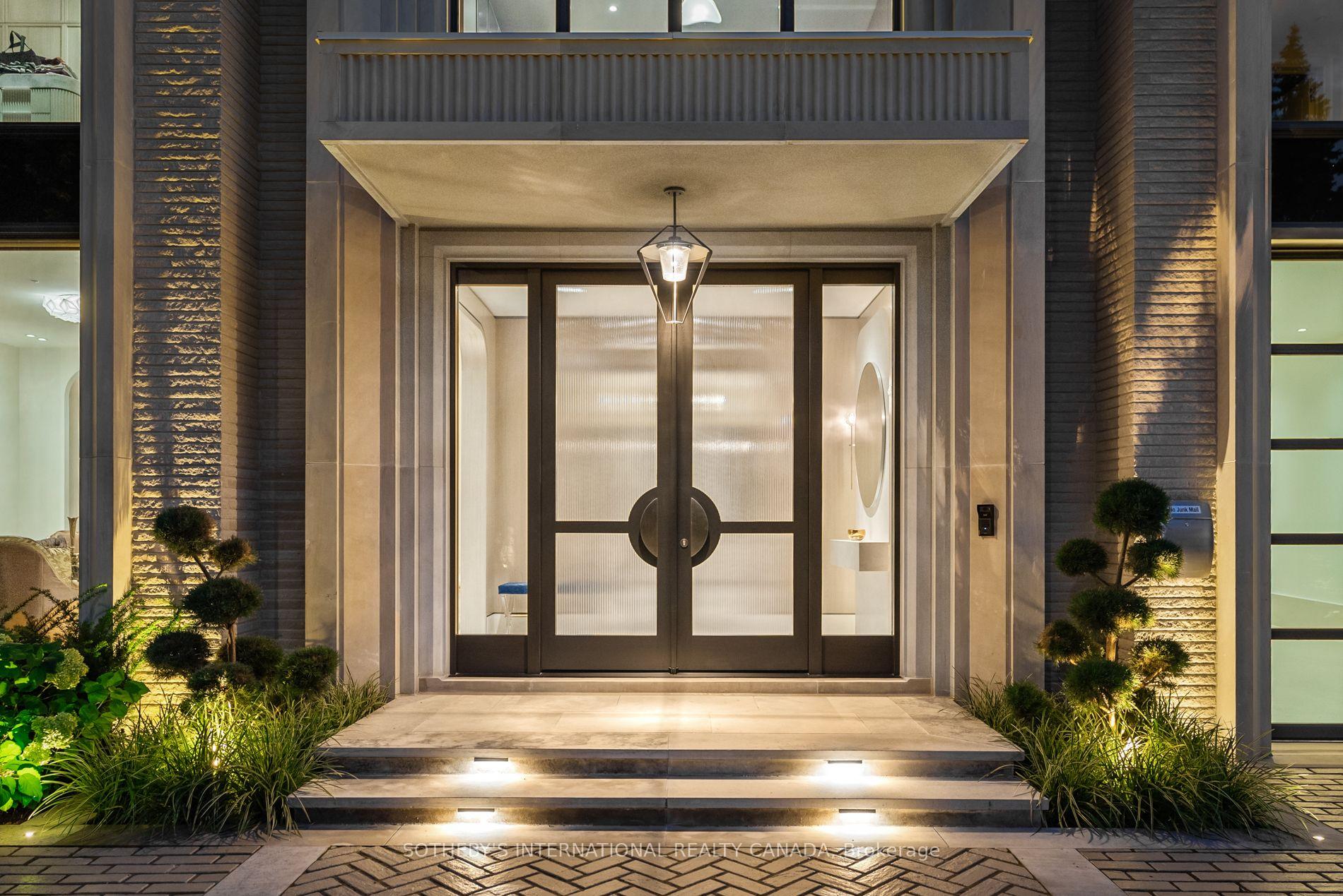 84 Old Forest Hill Road, Toronto