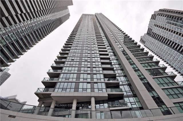 18 Harbour Street 2408, Toronto Unit: 2408