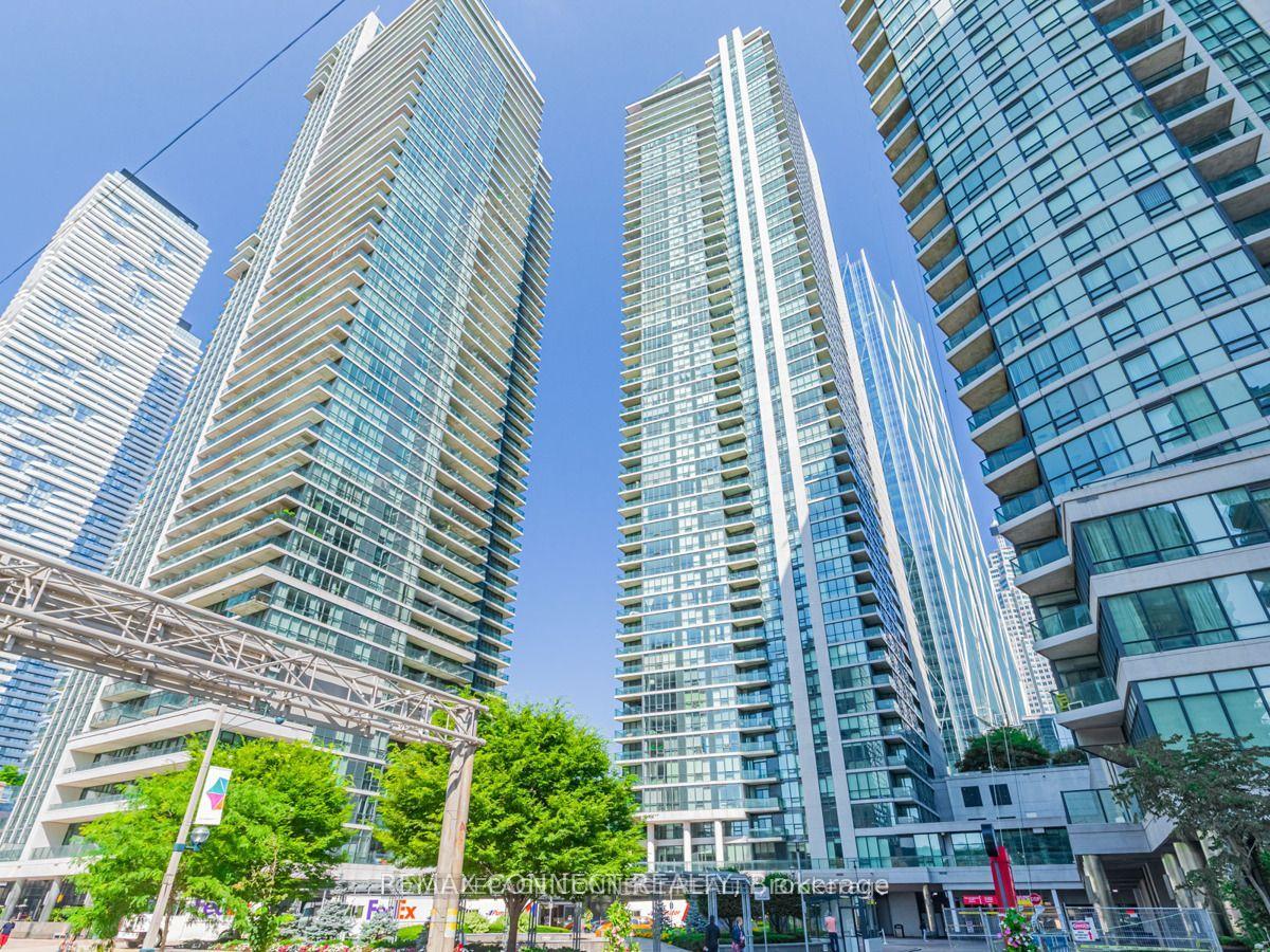 18 Harbour Street 1407, Toronto Unit: 1407