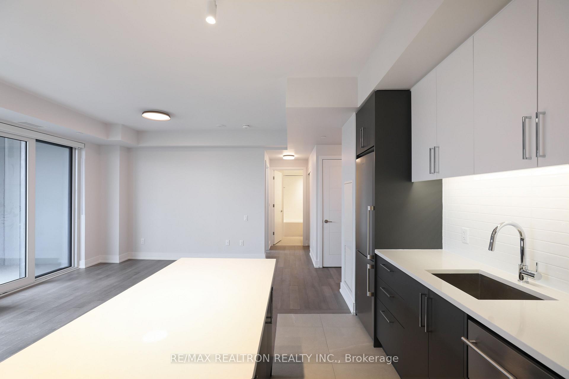 2525 Bathurst Street 514, Toronto Unit: 514