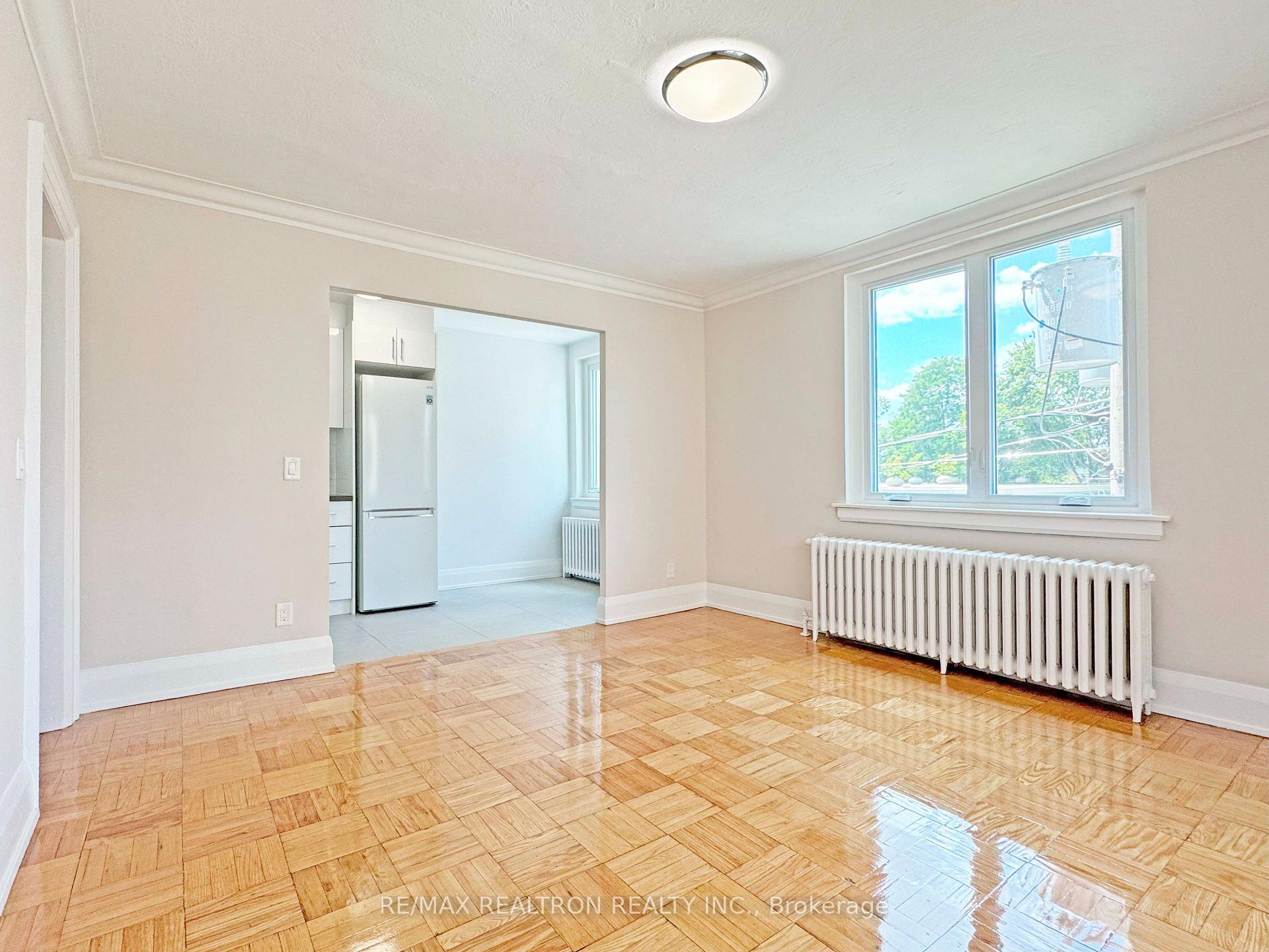 396 Avenue Road 318, Toronto Unit: 318
