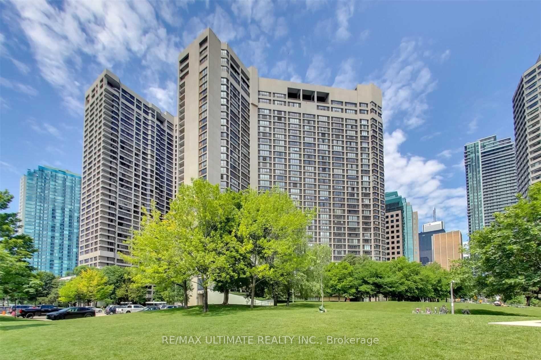 33 Harbour Square 1215, Toronto Unit: 1215