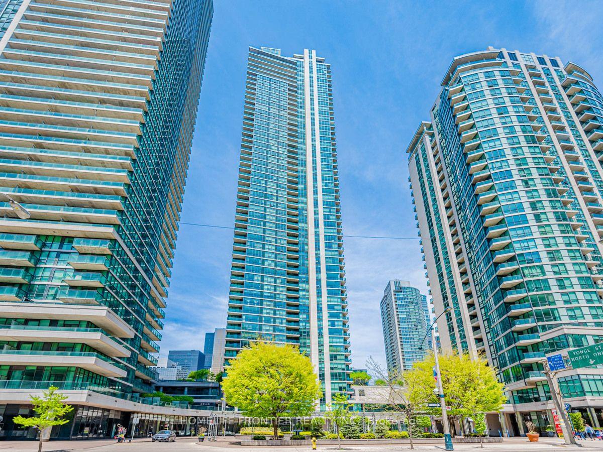 18 Harbour Street 403, Toronto Unit: 403