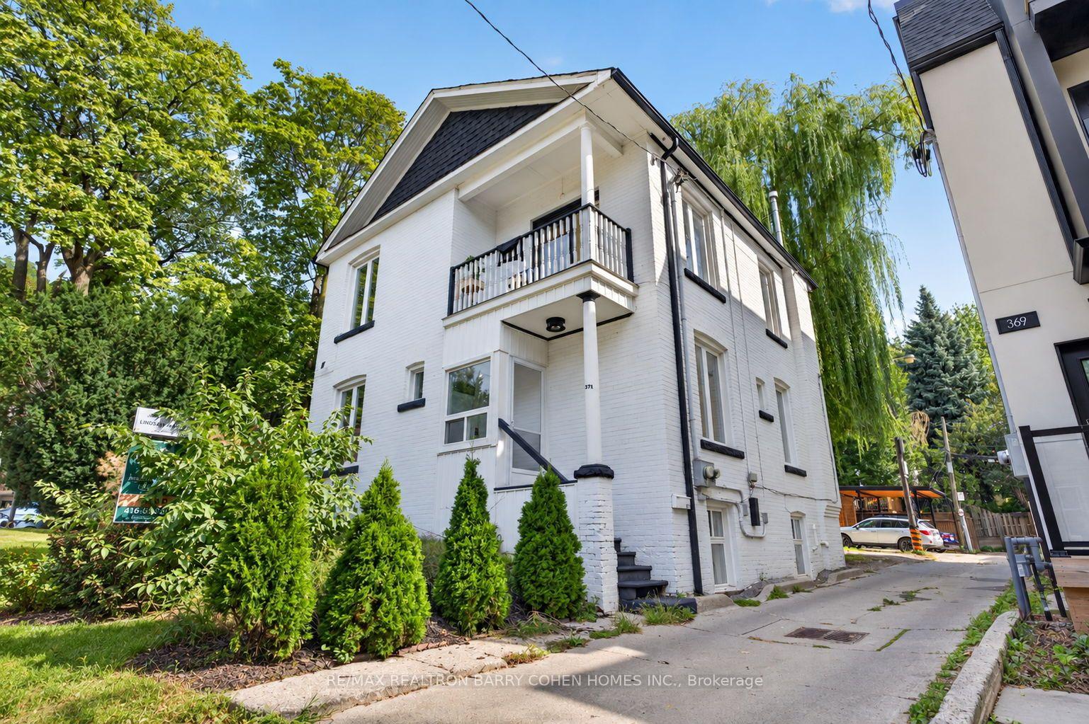 371 Howland Avenue Lower, Toronto Unit: Lower