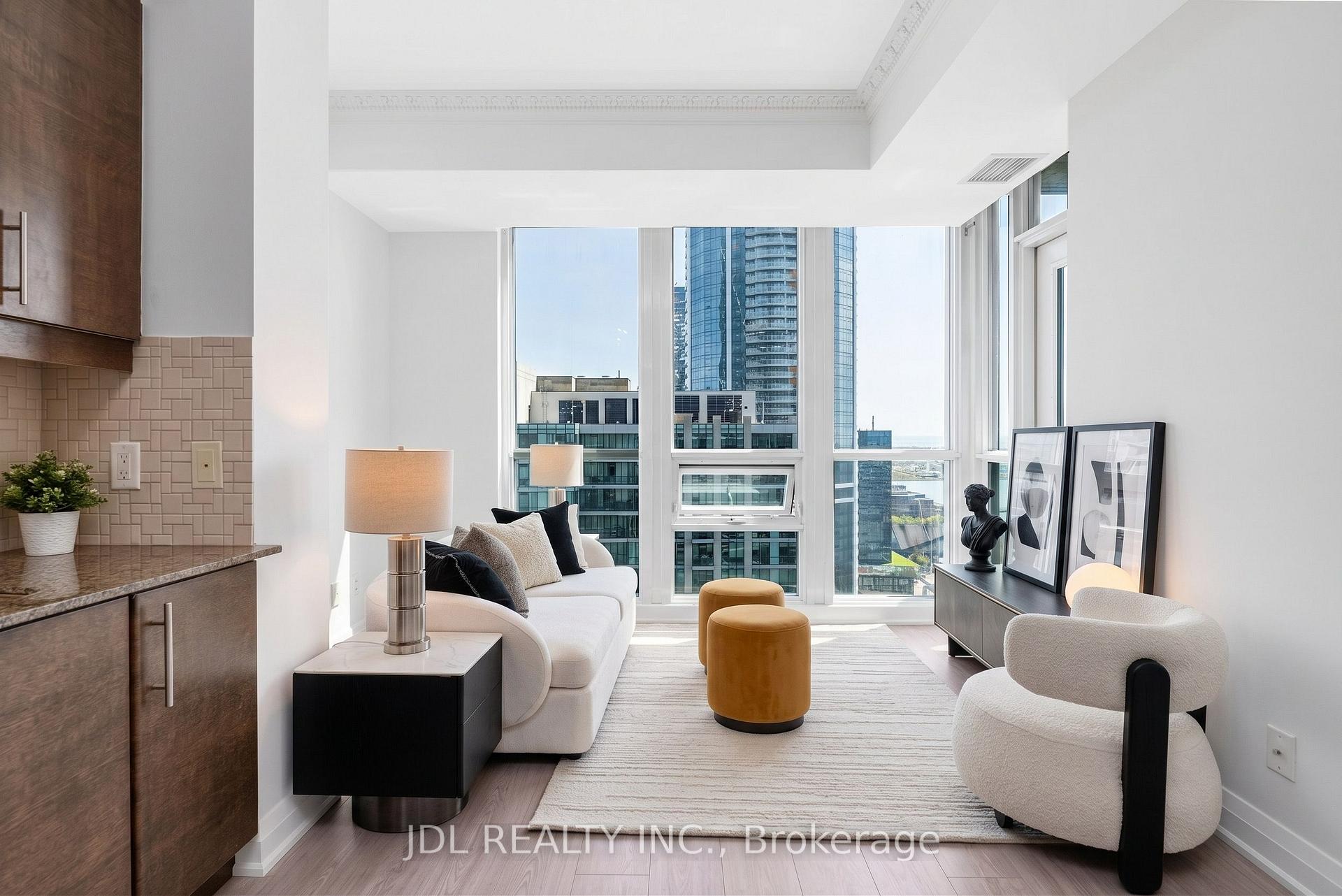 16 Harbour Street 4006, Toronto Unit: 4006