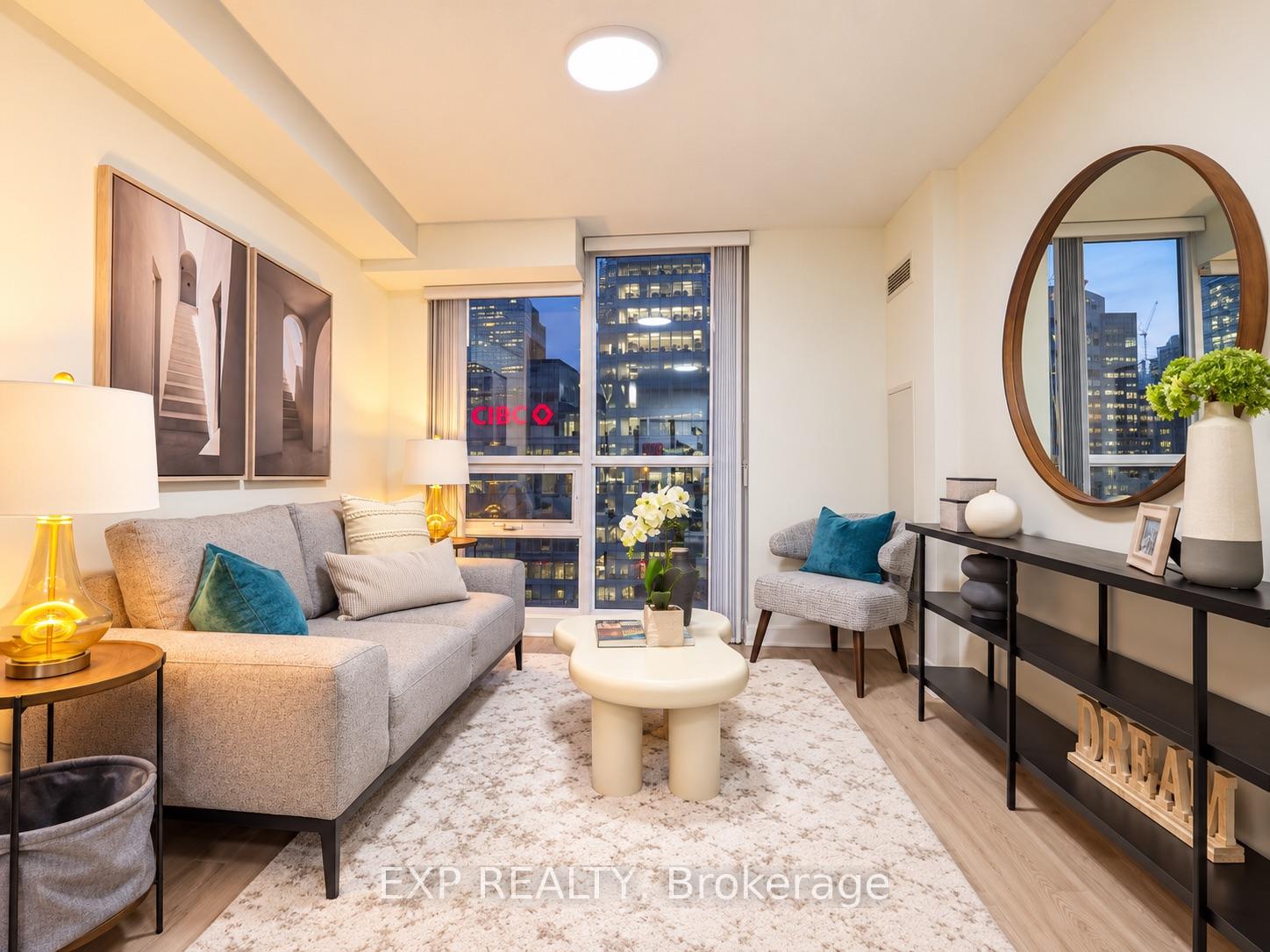 18 Harbour Street 703, Toronto Unit: 703