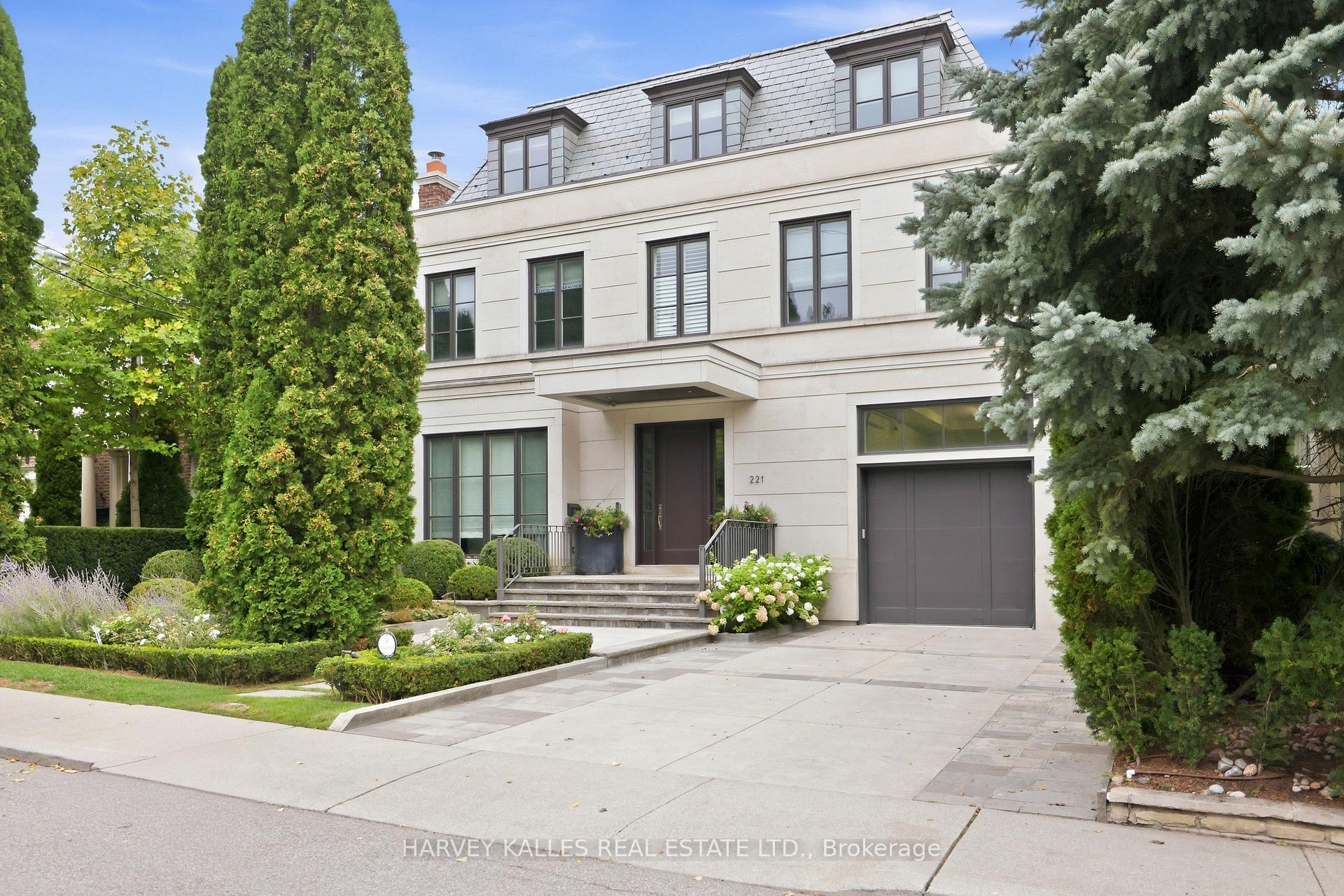 221 Dunvegan Road, Toronto