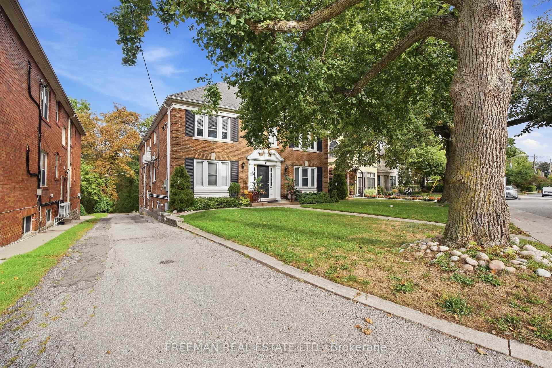 783 Spadina Road, Toronto