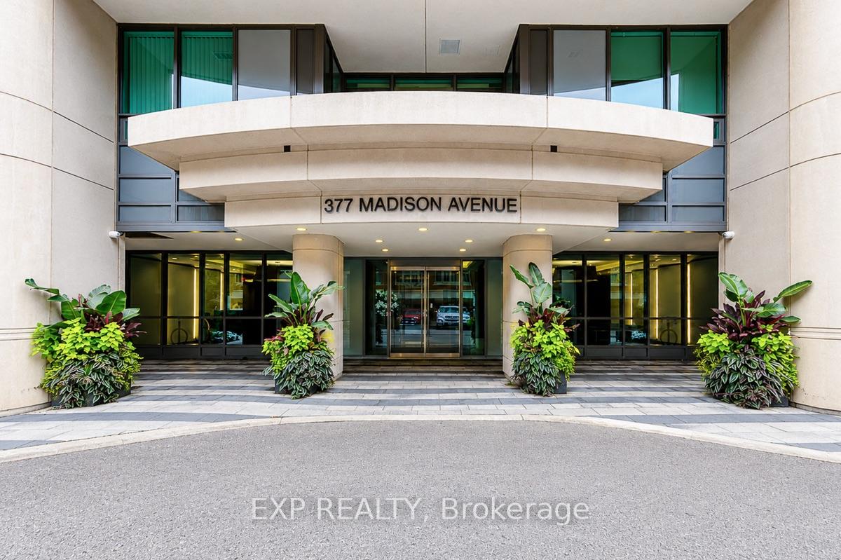 377 Madison Avenue 216, Toronto Unit: 216