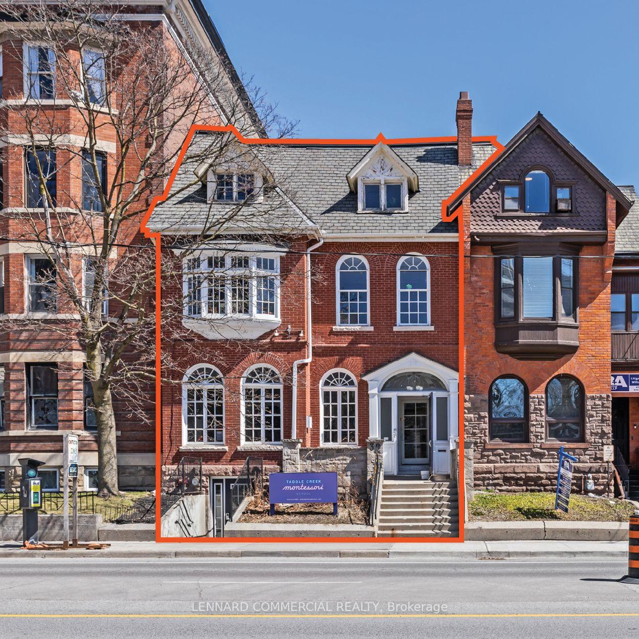 39 Spadina Road, Toronto