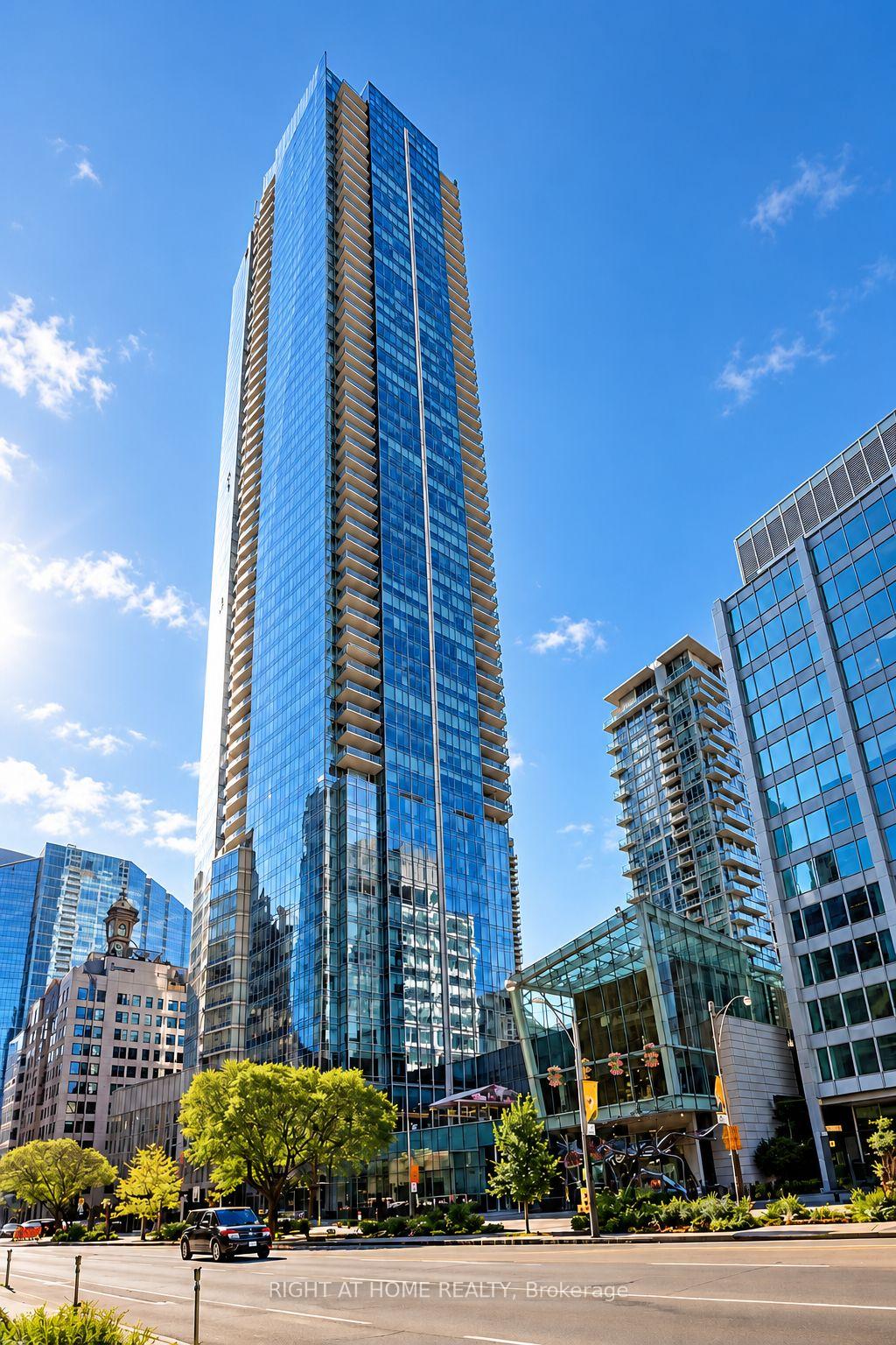 180 University Avenue 4102 Toronto Unit 4102