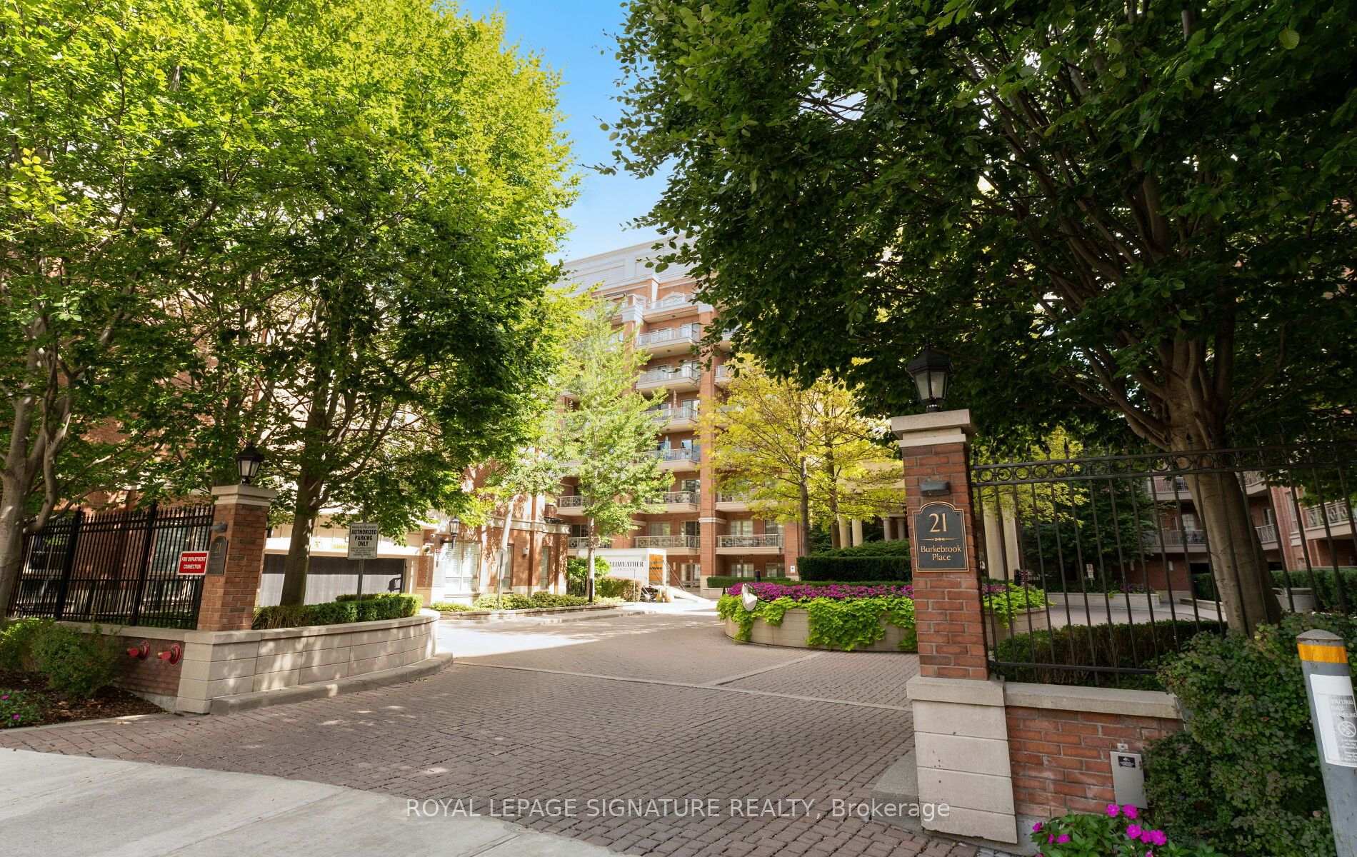21 Burkebrook Place 337 Toronto Unit 337