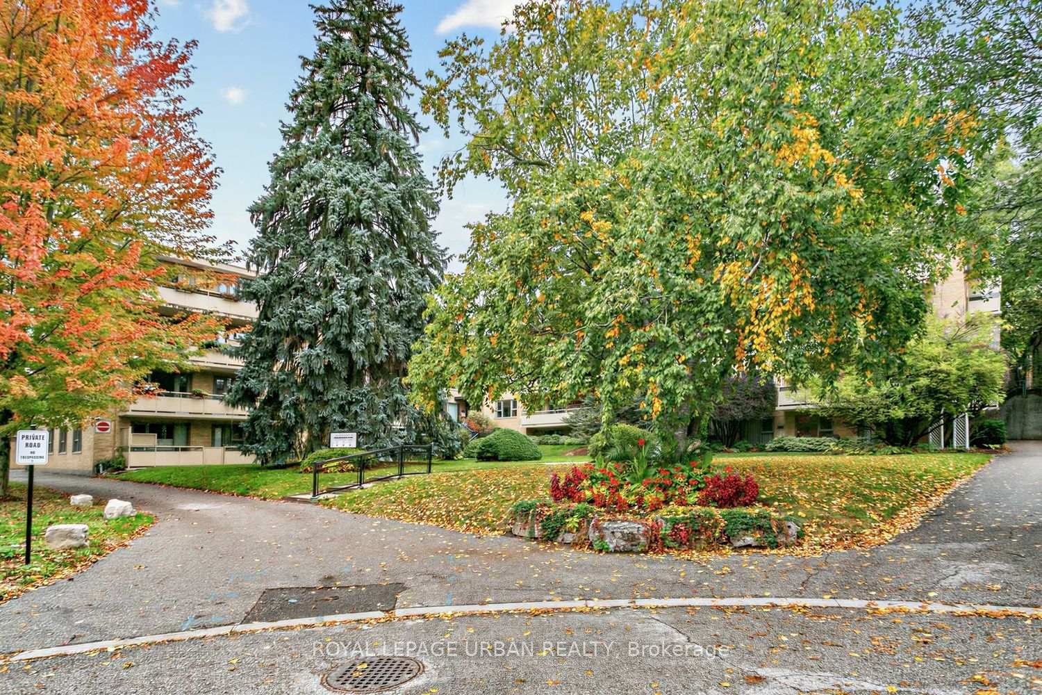 8 Corinth Gardens 17 Toronto Unit 17