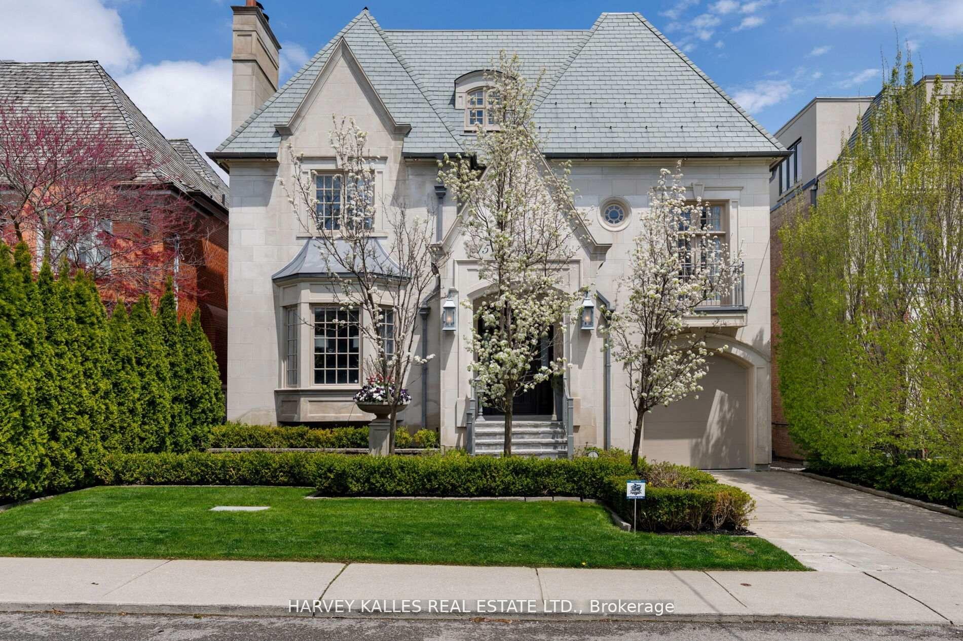 215 Dunvegan Road, Toronto