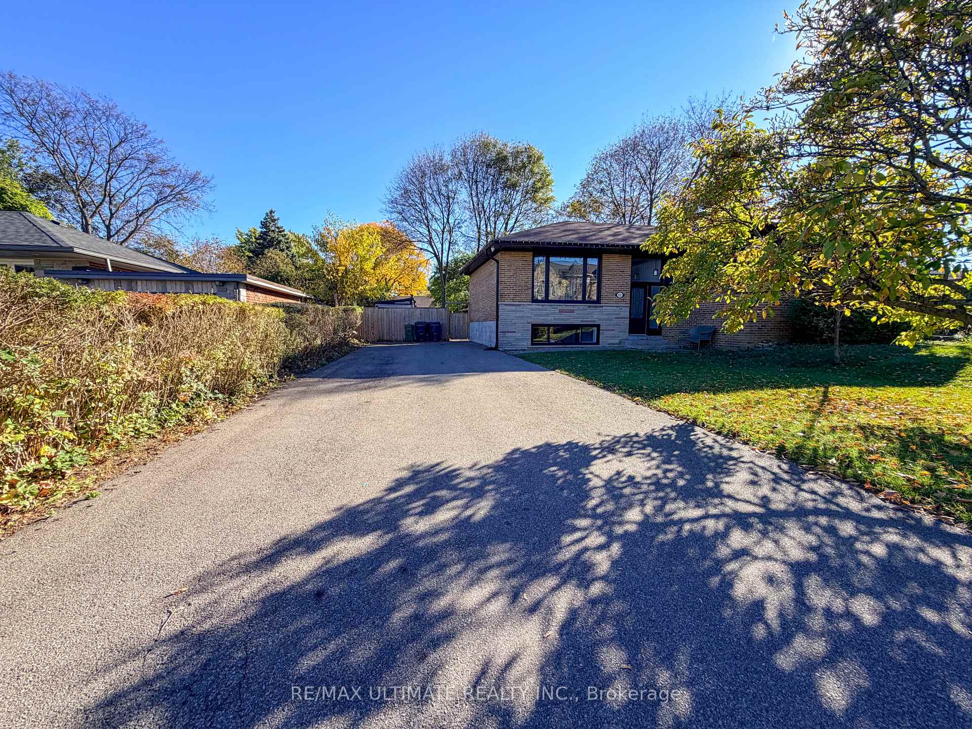 111 Combe Avenue Main Toronto Unit Main