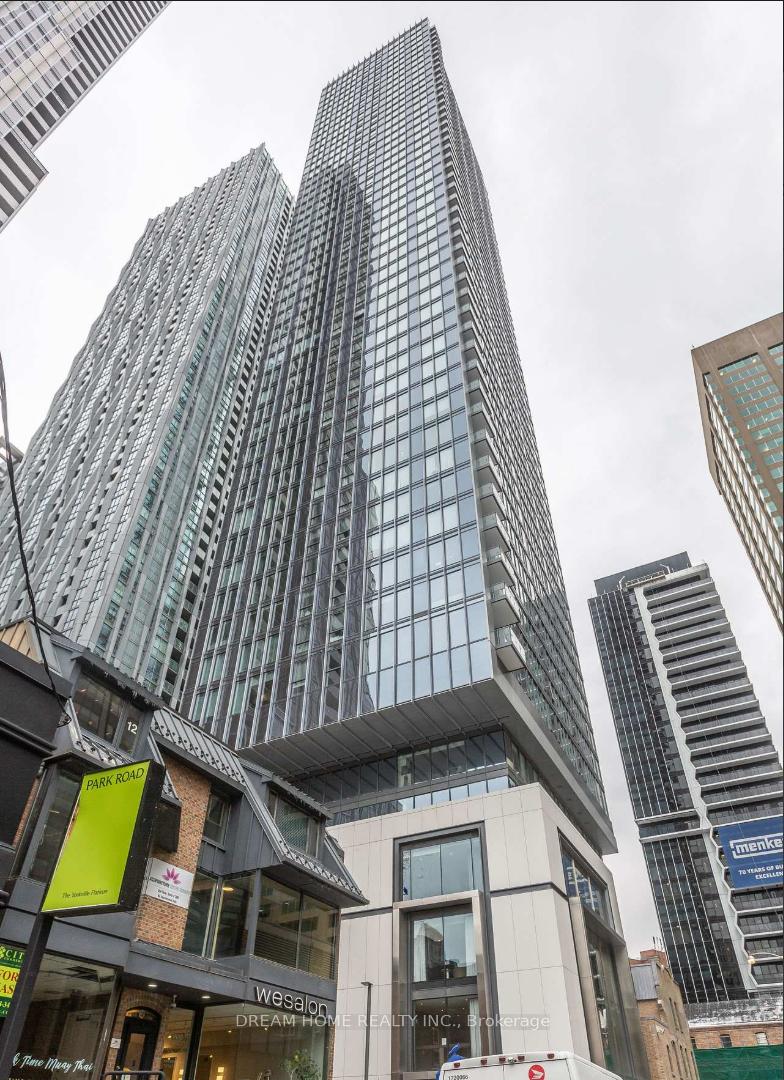 8 Cumberland Street 2002 Toronto Unit 2002