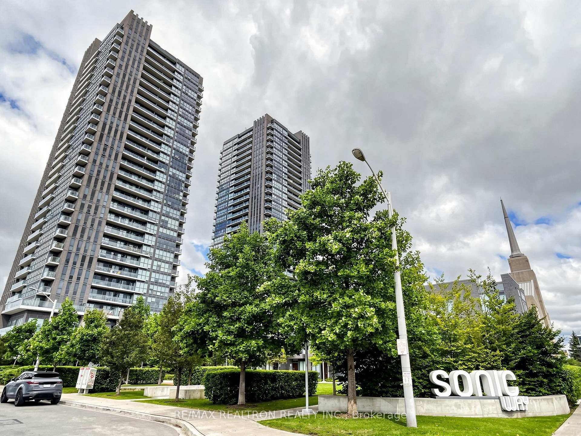 2 Sonic Way 2912 Toronto Unit 2912