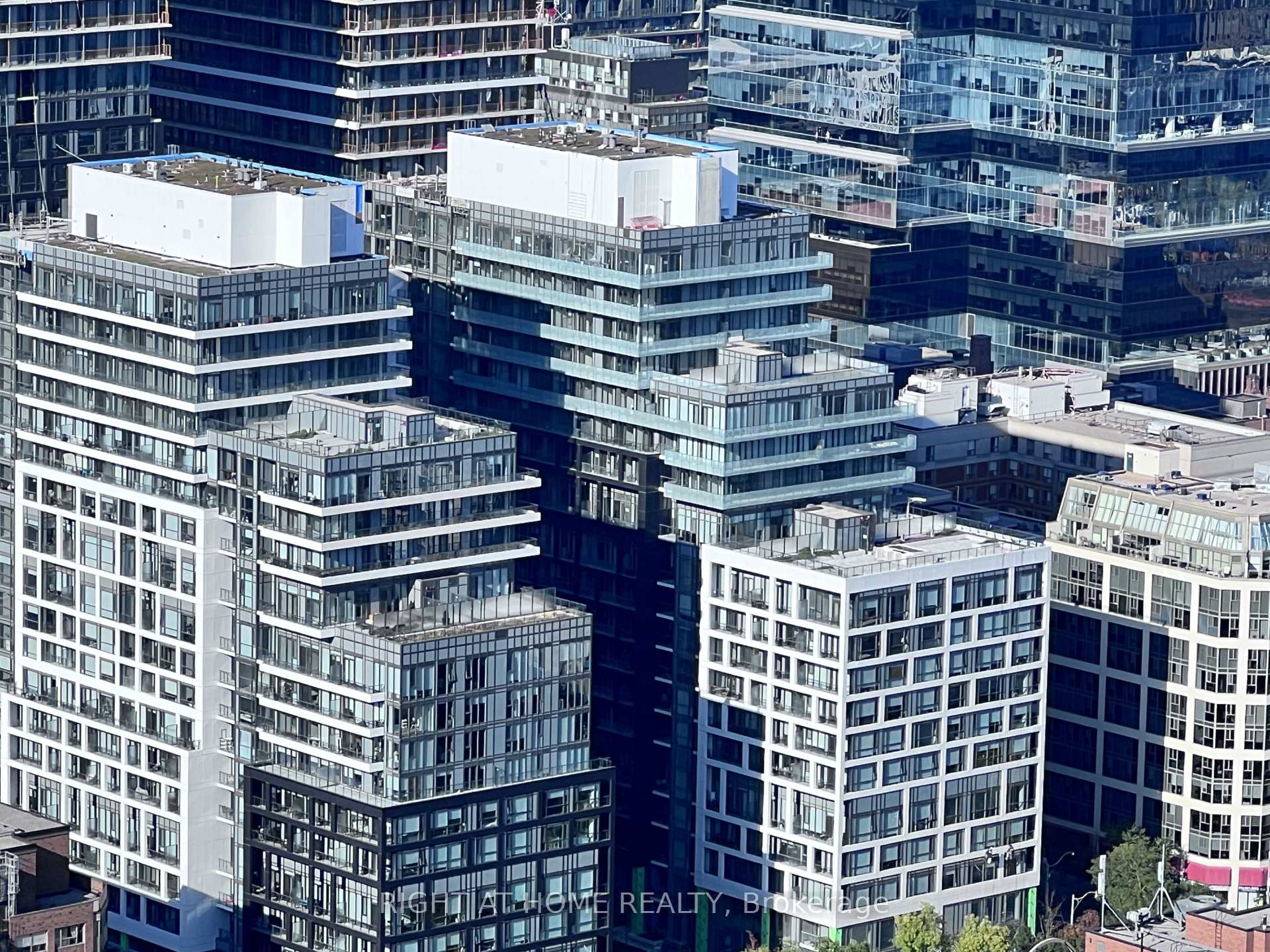 60 Princess Street 1721 Toronto Unit 1721