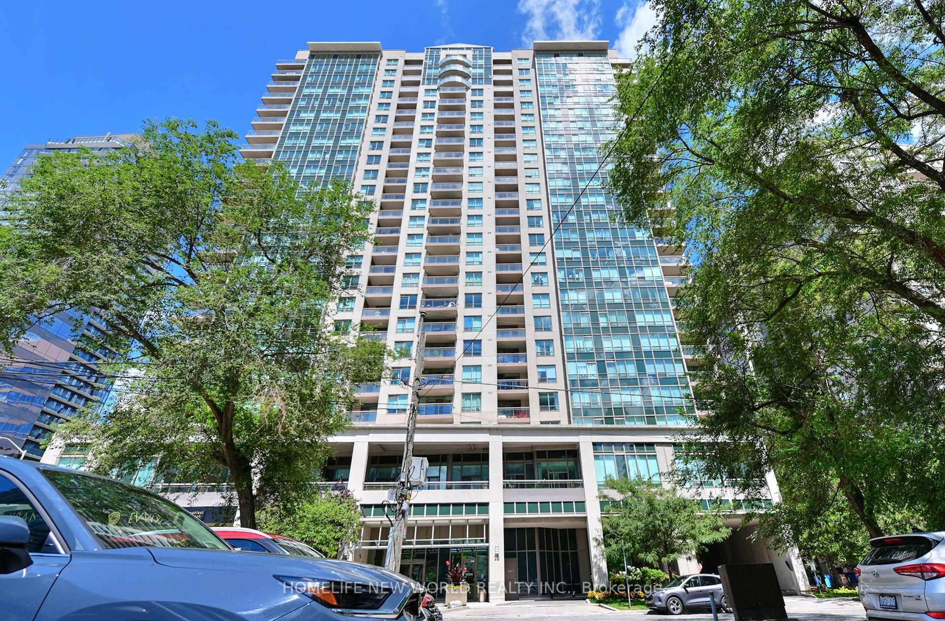 18 Parkview Avenue 811 Toronto Unit 811