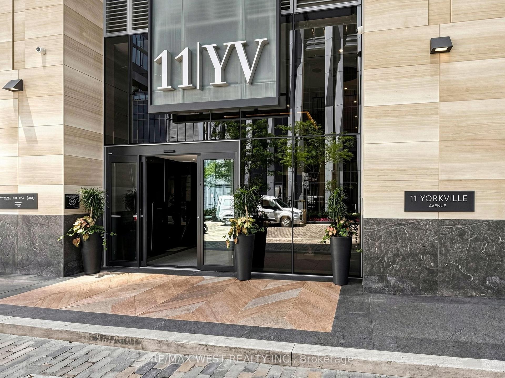 11 Yorkville Avenue 1709 Toronto Unit 1709