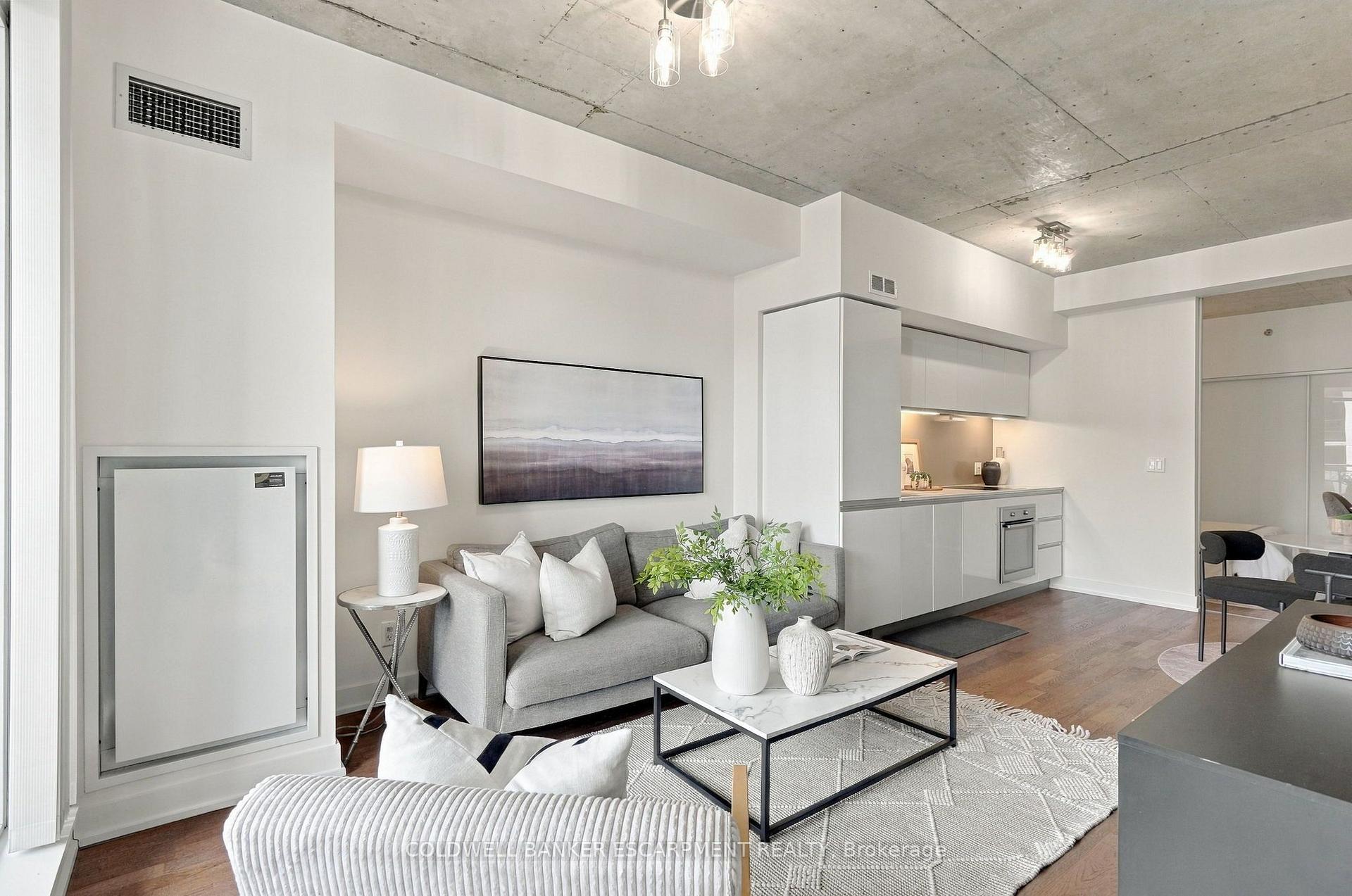 20 Minowan Miikan Lane 628 Toronto Unit 628