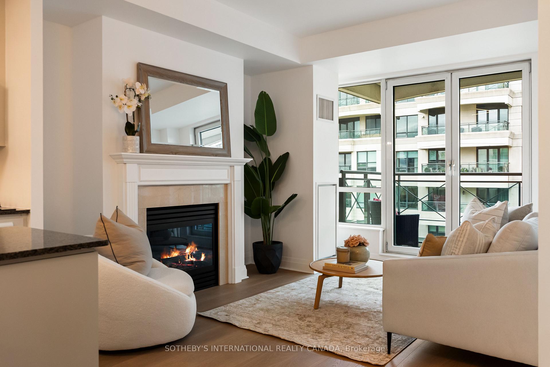 20 Scrivener Square 913 Toronto Unit 913