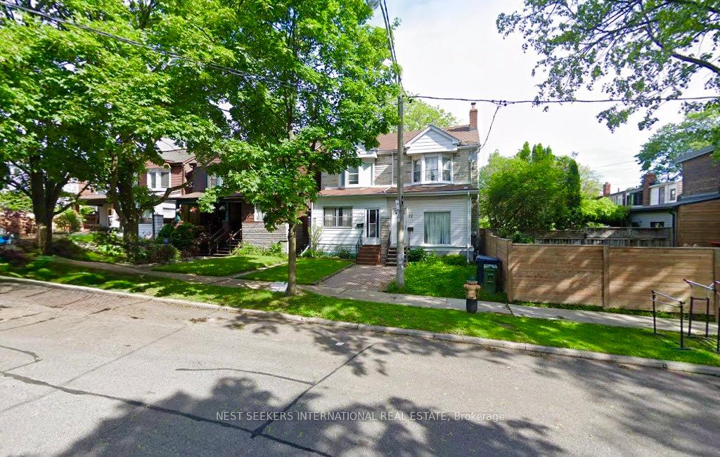 12 Sawden Avenue Upper, Toronto E01 Unit: Upper