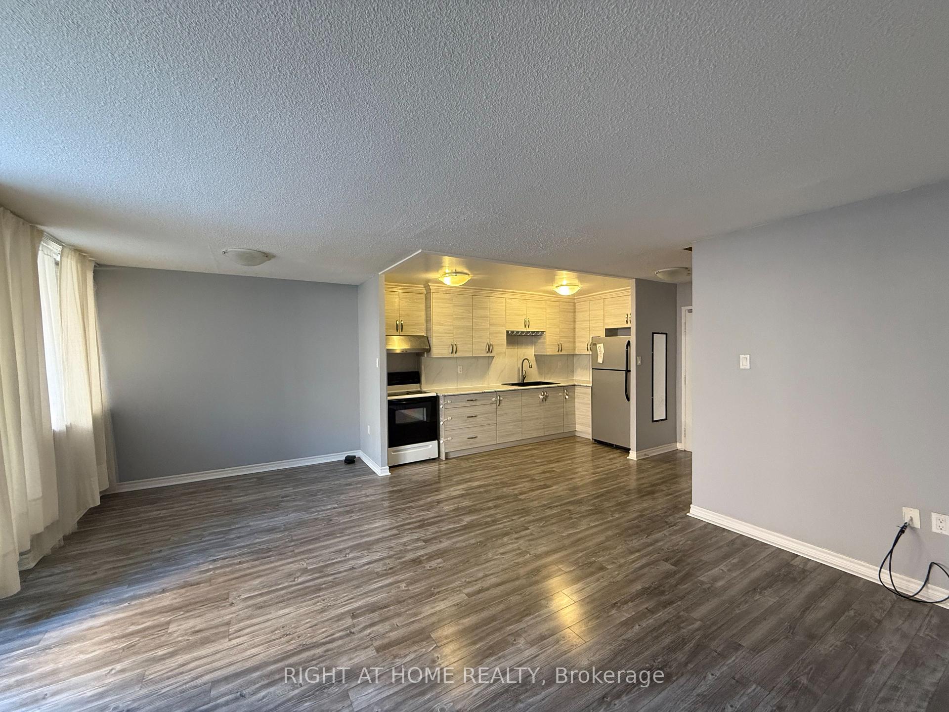 4062 Lawrence Avenue E 107