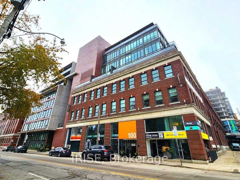 90 Broadview Avenue 813